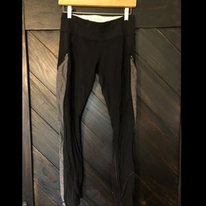 Lululemon “Rain-on Train-on” Tights Size 6